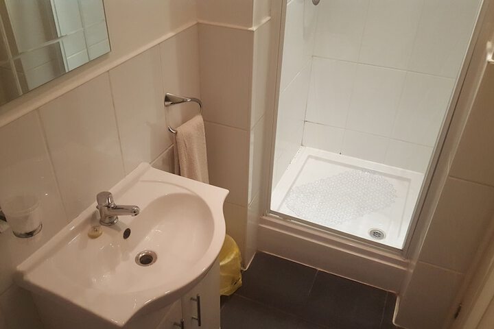 Room 40 of 49