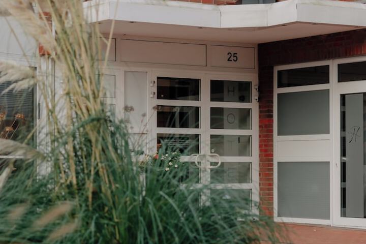 Hotel 42 of 43