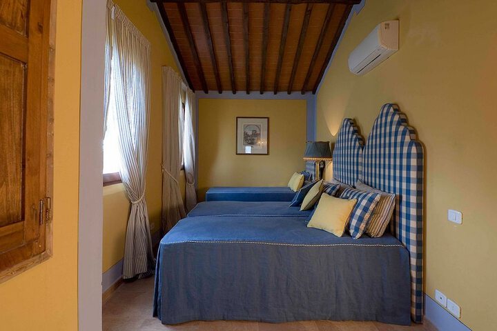 Room 2 of 42