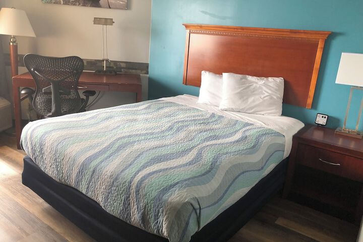 Room 9 of 54