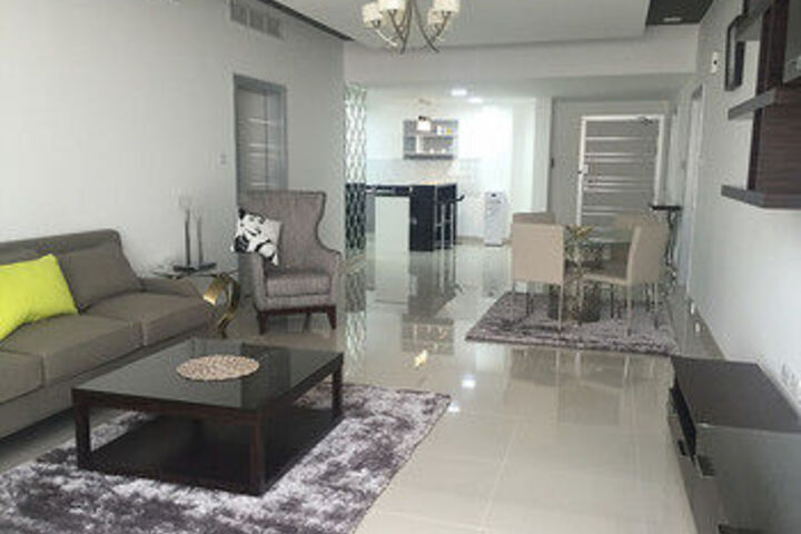 Room 10 of 18