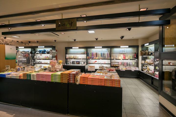 Gift shop