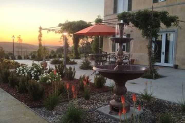 Hotel Exterior 12 of 30
