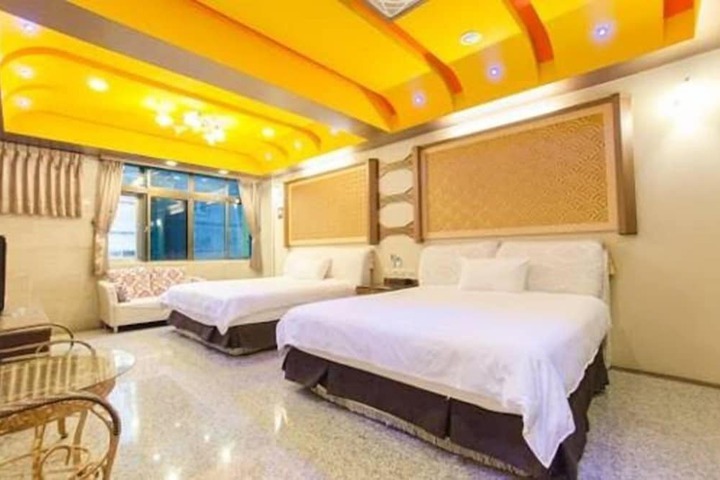 Room 21 of 31
