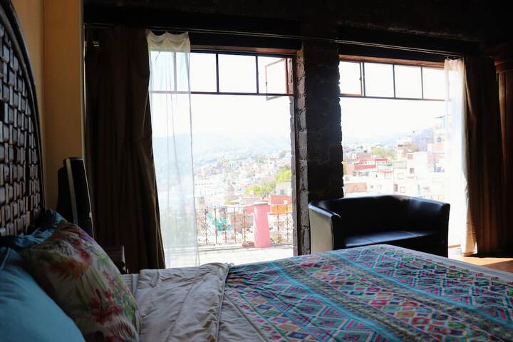 Room 44 of 137
