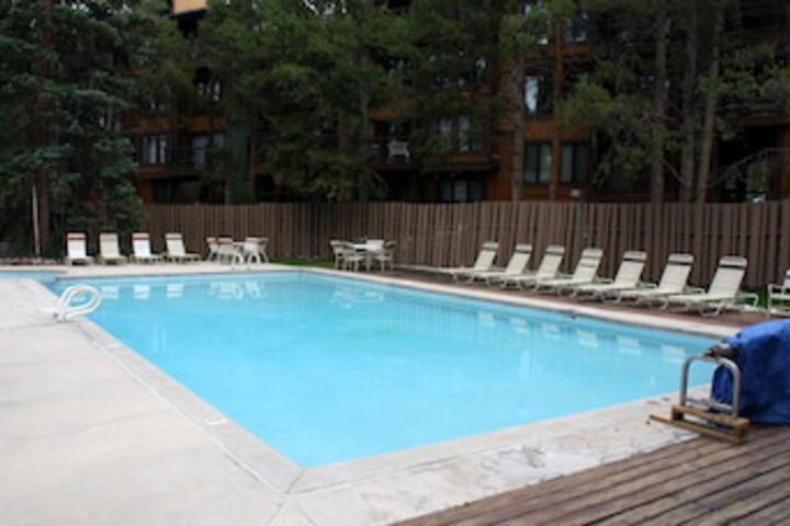 MOUNTAINWOOD 103 2 BR CONDO BY REDAWNING