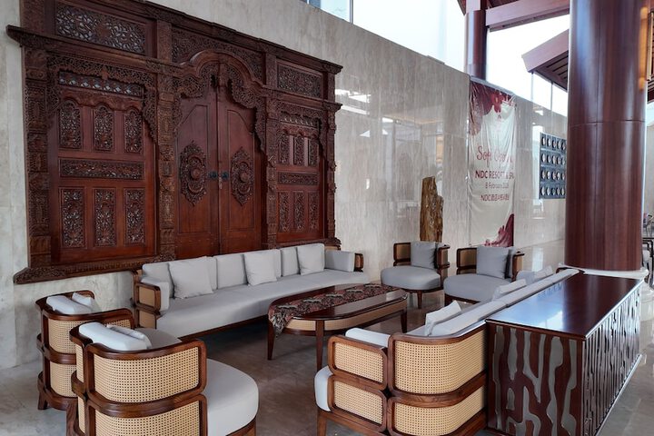 Hotel Interior 6 of 111