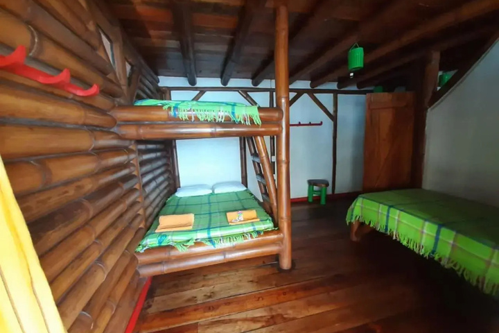 Room 3 of 10