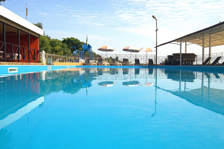 Pool 53 of 119