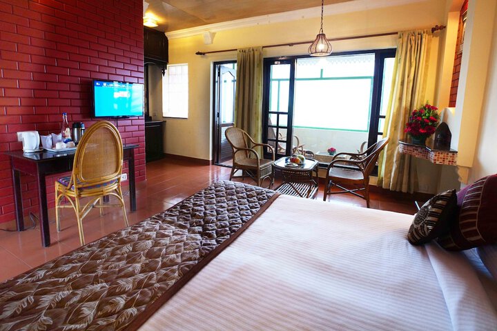 Room 8 of 36