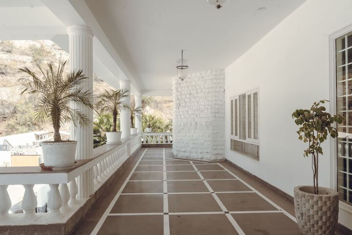 Hotel 65 of 74