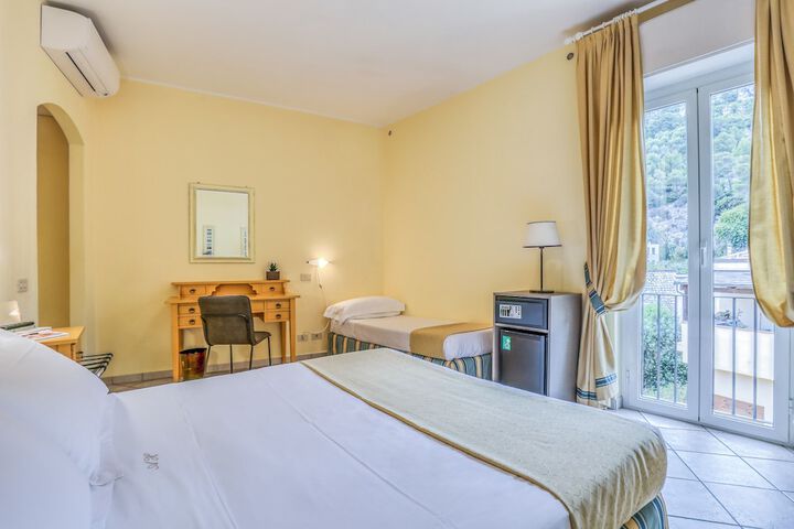 Room 20 of 66