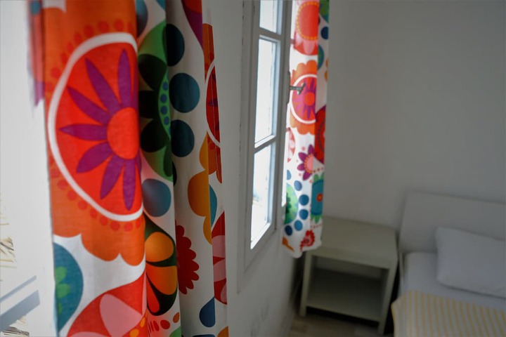 Room 9 of 26