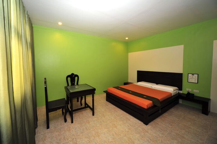 Room 2 of 45