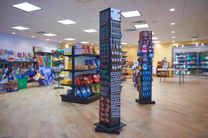 Gift Shop 23 of 48