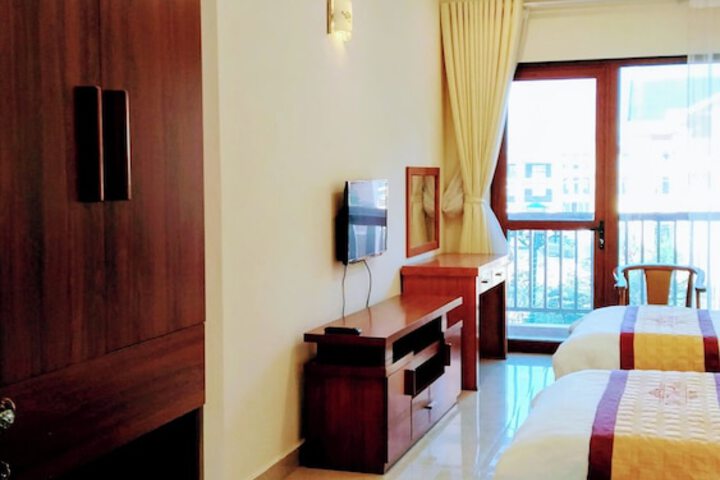 Room 25 of 50
