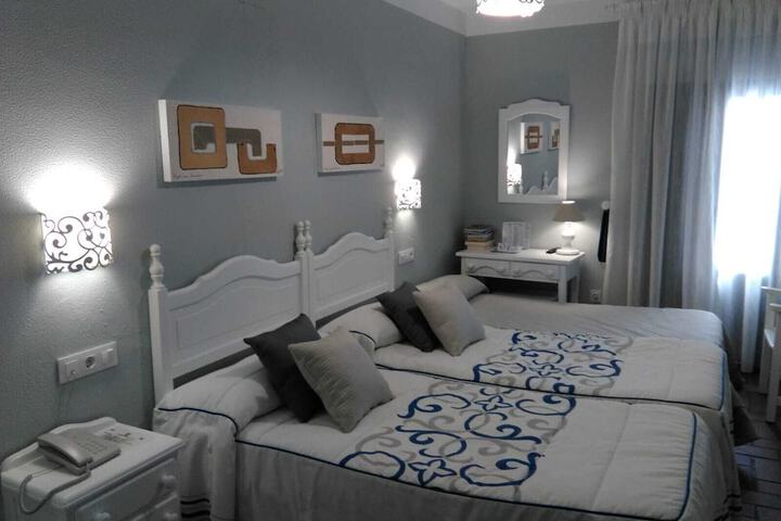 Room 10 of 39