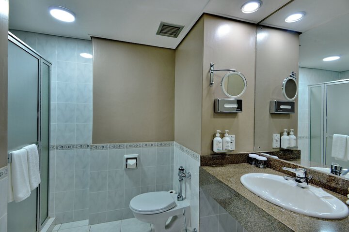 Room 62 of 128