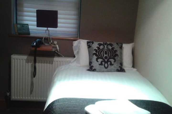 Room 18 of 60