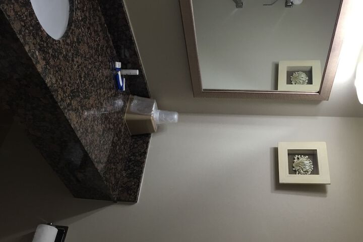 Room 14 of 22