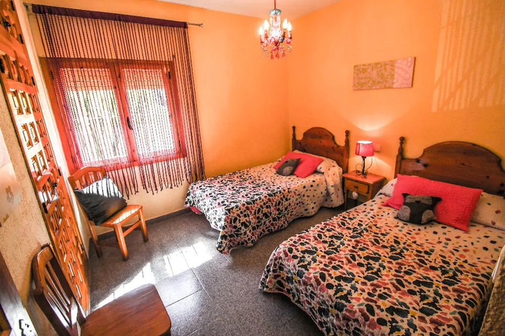 Room 4 of 5