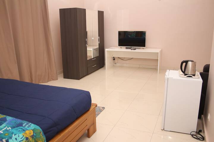 Room 32 of 144