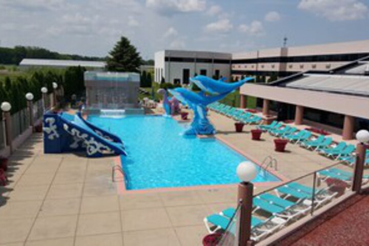 Pool 91 of 222