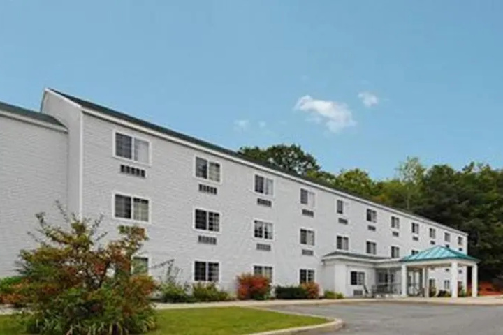Exterior of Comfort Inn