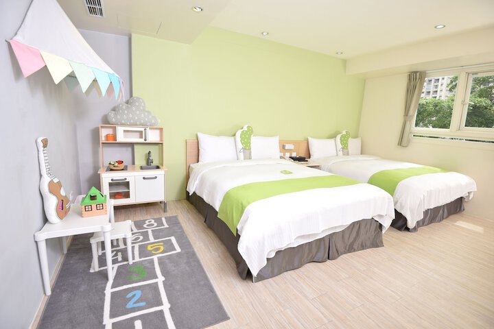 Room 21 of 62