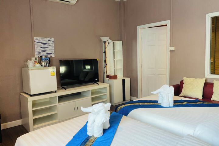 Room 30 of 137