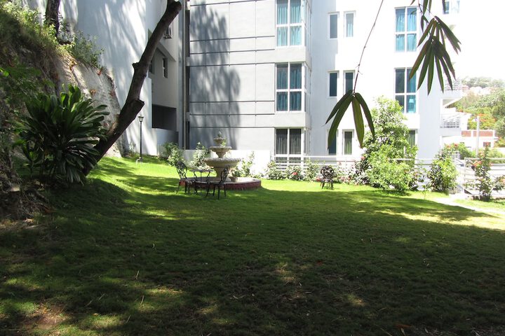 Hotel Exterior 51 of 55