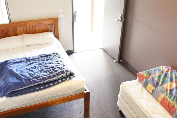 Room 4 of 39