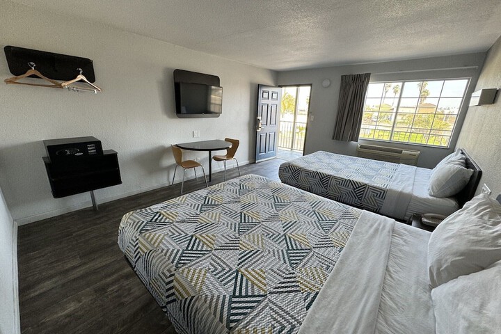 Room 22 of 52