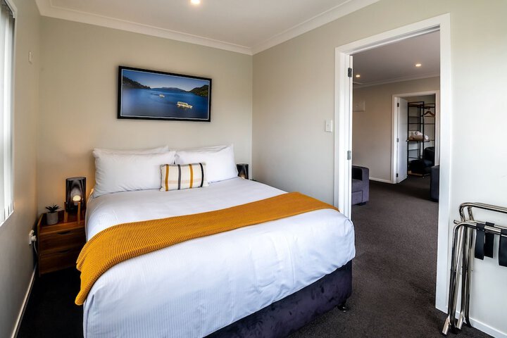 Room 15 of 62
