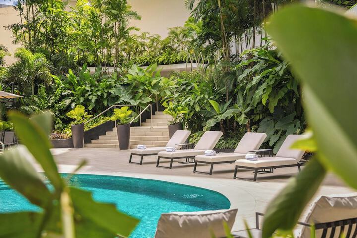 Pool 65 of 135