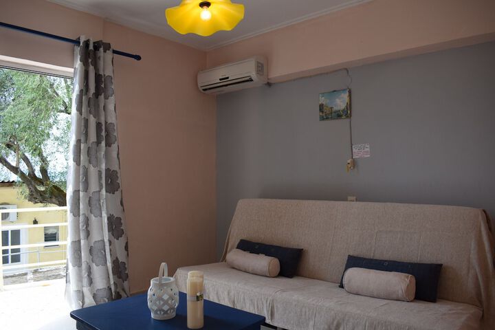 Room 16 of 48