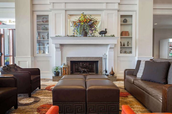 Guest Lobby