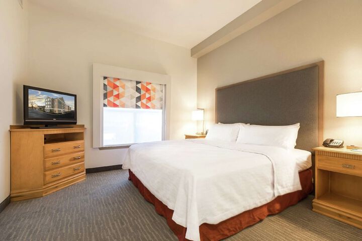 Room 4 of 23