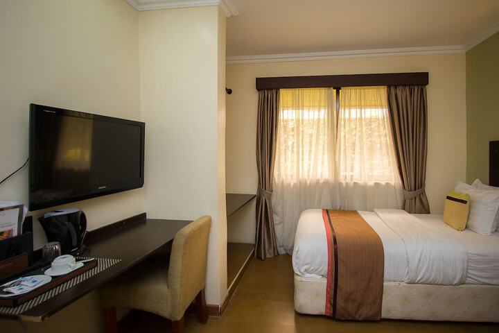 Room 8 of 45
