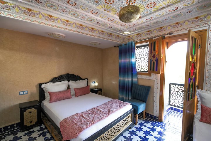 Room 4 of 20
