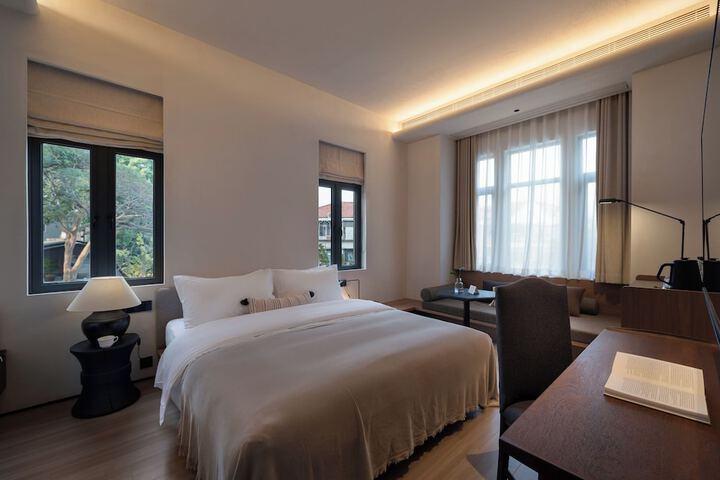 Room 20 of 100