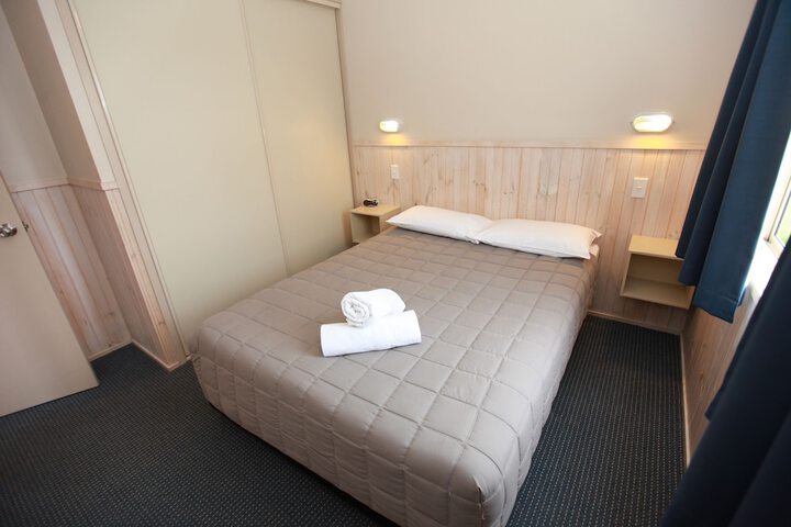 Room 9 of 35