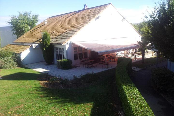 Photo 3
