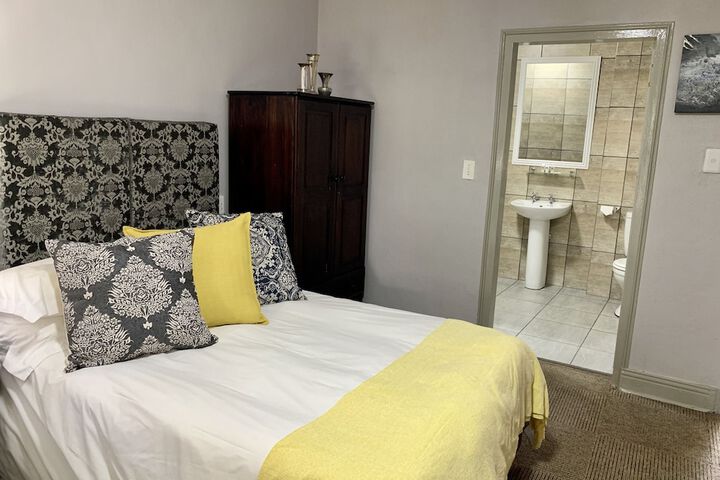 Room 10 of 46