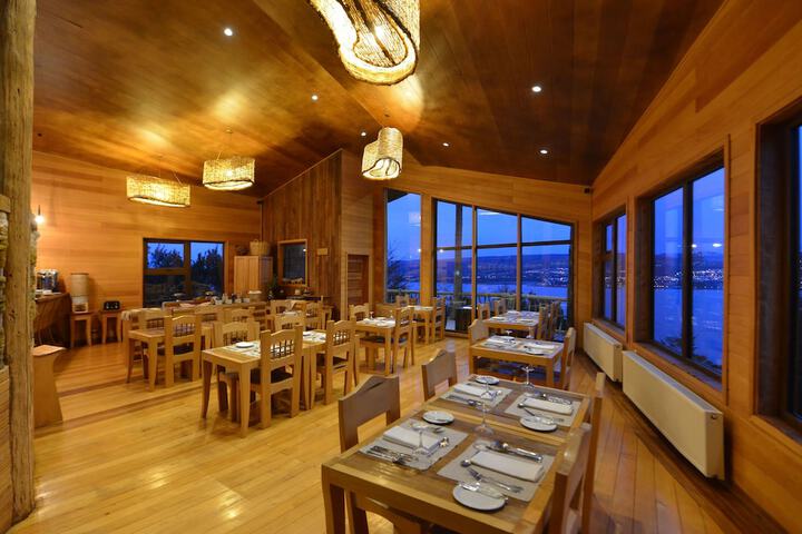 Dining 73 of 131