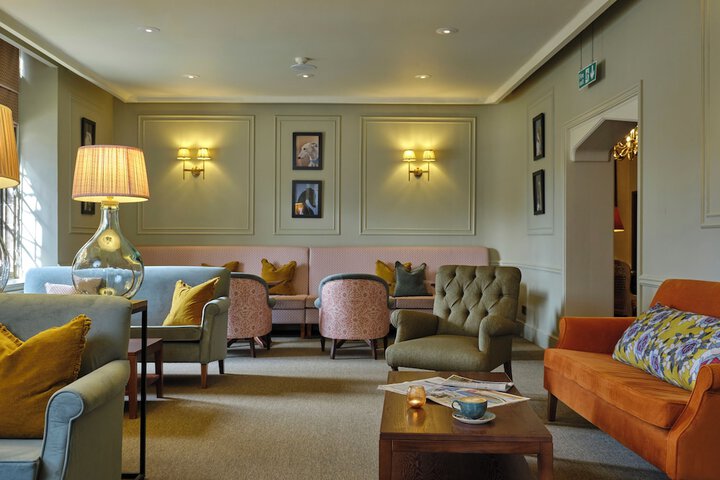 Guest Lobby