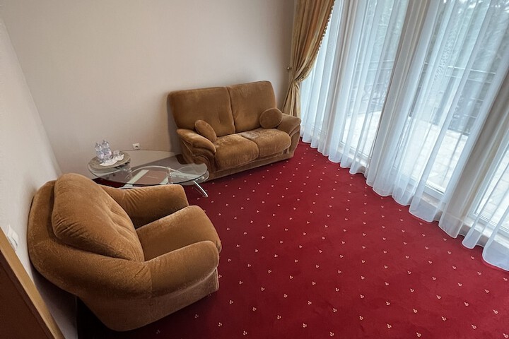 Room 22 of 47