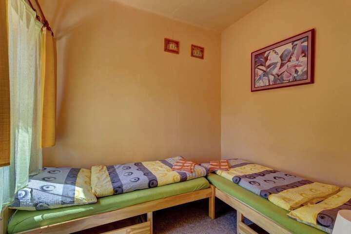 Room 7 of 41