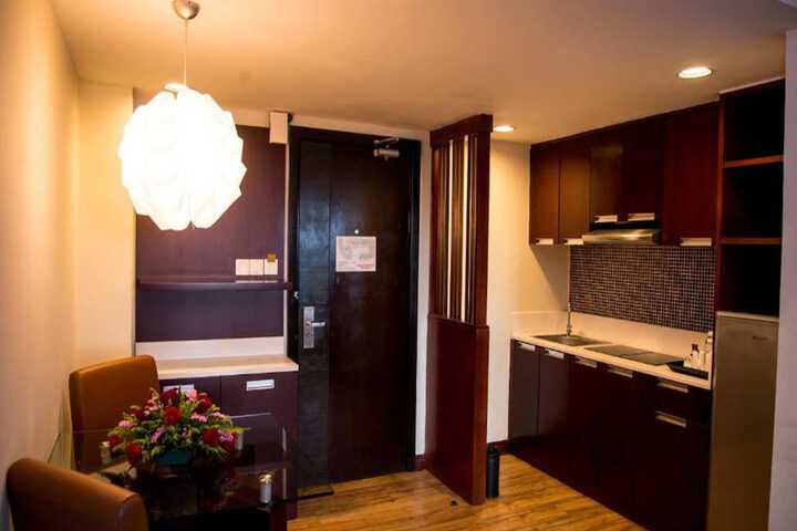 Room 21 of 68