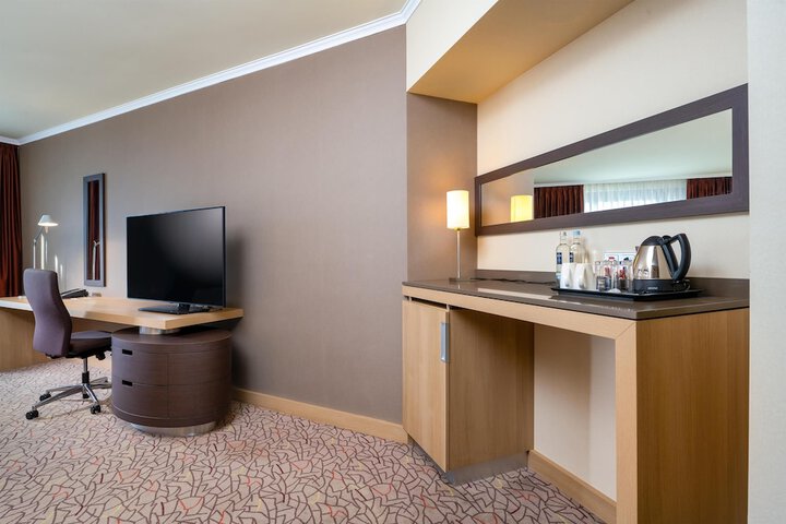 Room 33 of 130